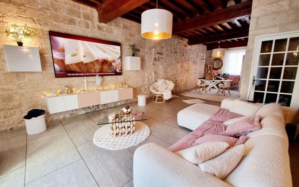 Maison à vendre    5 pièces •  Tarascon