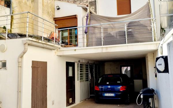 Maison à vendre    5 pièces •  Tarascon