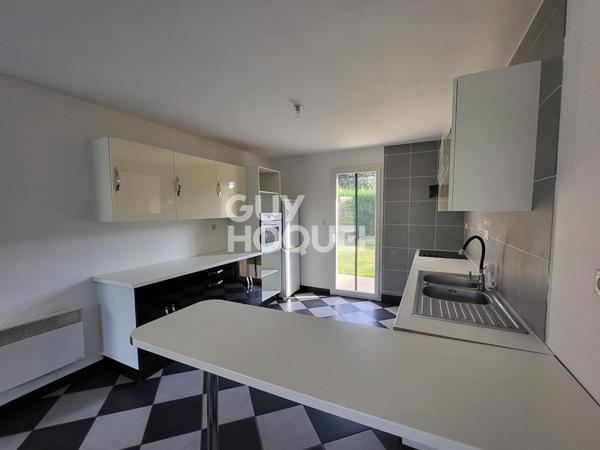 LOCATION d'une maison de 6 pièces à BELLEVILLE EN BEAUJOLAIS