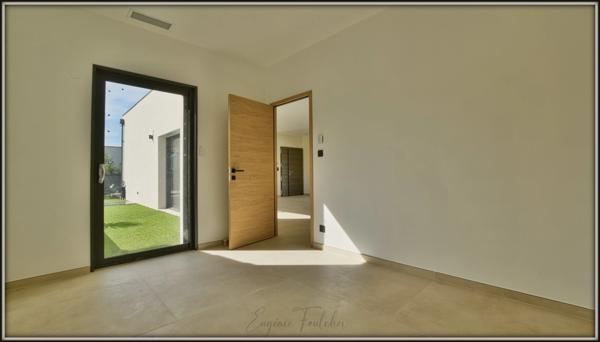Villa contemporaine plain pied Pezenas