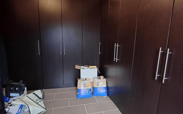 Appartement à vendre    4 pièces • 300 m2 Péronne