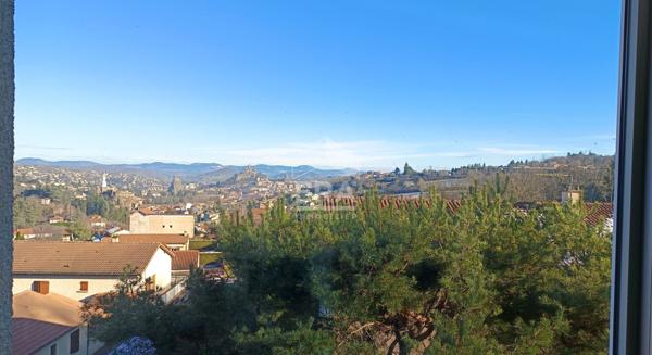 A 2.5 km du Puy en Velay, maison 5 pièces 130.06 m2 sur terrain 1160 m2