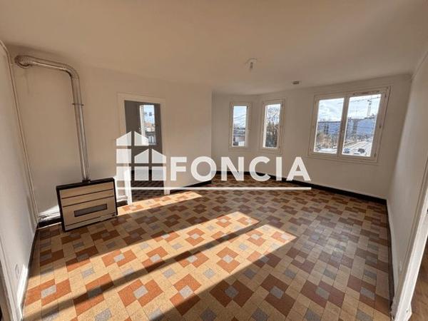 Location Appartement 3 pièces 55 m² - 229 AVENUE ROGER SALENGRO Villeurbanne 69100