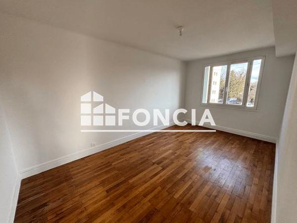 Location Appartement 3 pièces 55 m² - 229 AVENUE ROGER SALENGRO Villeurbanne 69100