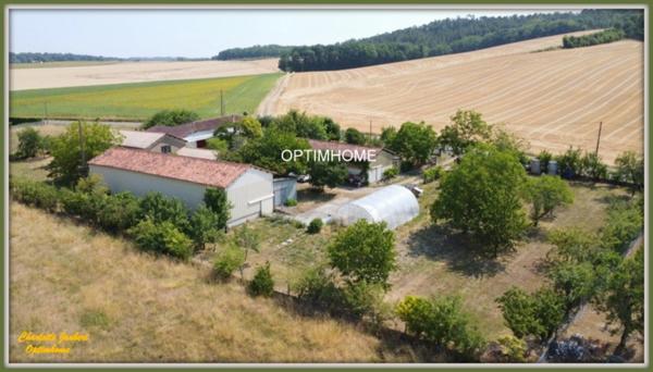 Maison à vendre 5 pièces Proche de CHALAIS (16)