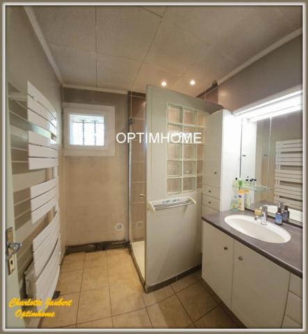 Maison à vendre 5 pièces Proche de CHALAIS (16)