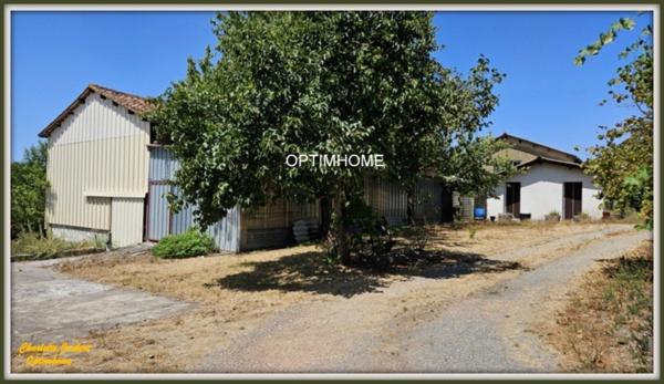 Maison à vendre 5 pièces Proche de CHALAIS (16)