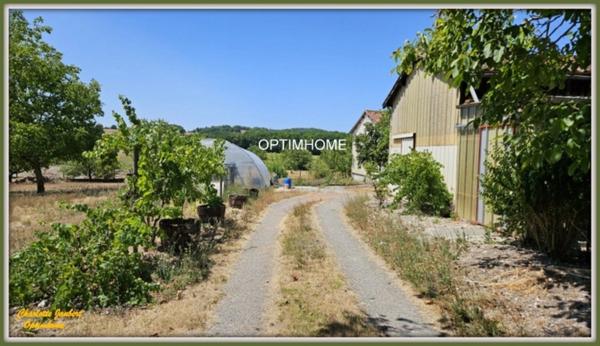 Maison à vendre 5 pièces Proche de CHALAIS (16)