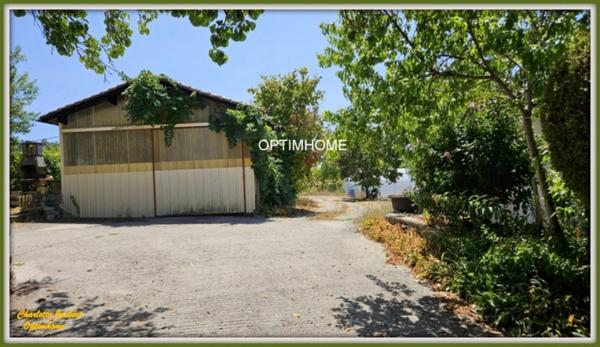 Maison à vendre 5 pièces Proche de CHALAIS (16)