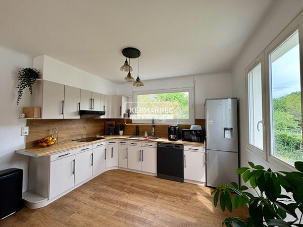 Maison 6 pièces – 145 m² environ à Saint-Joachim (ref : 79010M)