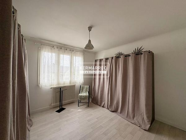 Maison 6 pièces – 145 m² environ à Saint-Joachim (ref : 79010M)