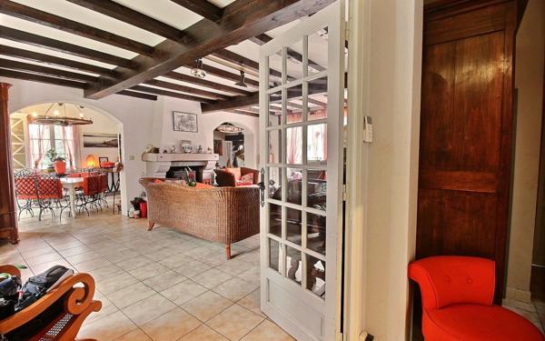 Maison à vendre    6 pièces • 195,27 m2 Castres