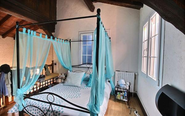 Maison à vendre    6 pièces • 195,27 m2 Castres