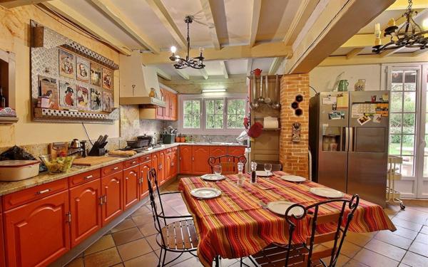 Maison à vendre    6 pièces • 195,27 m2 Castres