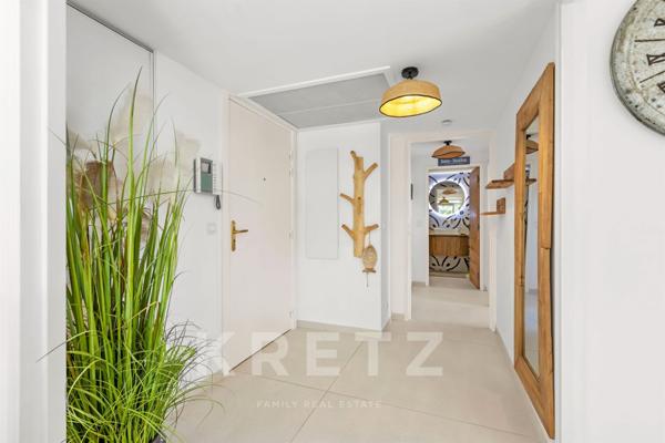 Appartement 3 pièces rénové à pied de la plage– Résidence de standing avec piscine – Villeneuve-Loub