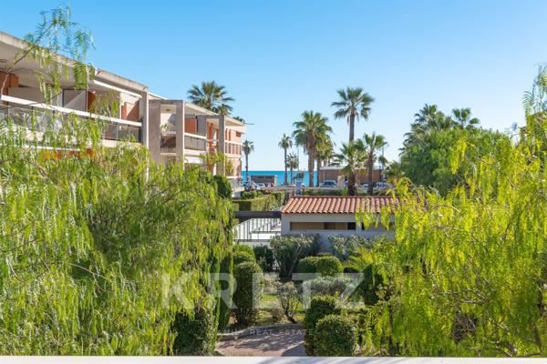 Appartement 3 pièces rénové à pied de la plage– Résidence de standing avec piscine – Villeneuve-Loub