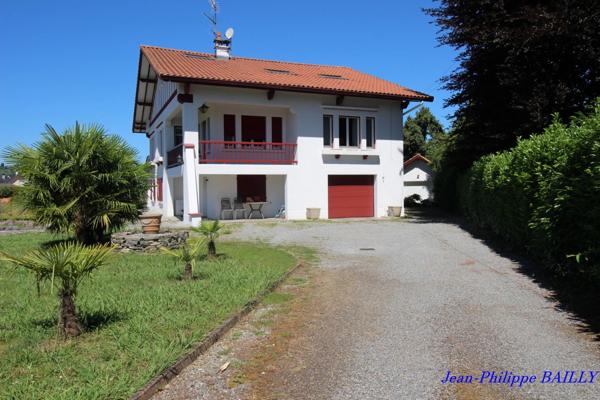 Maison à vendre 10 pièces BORDES (64)
