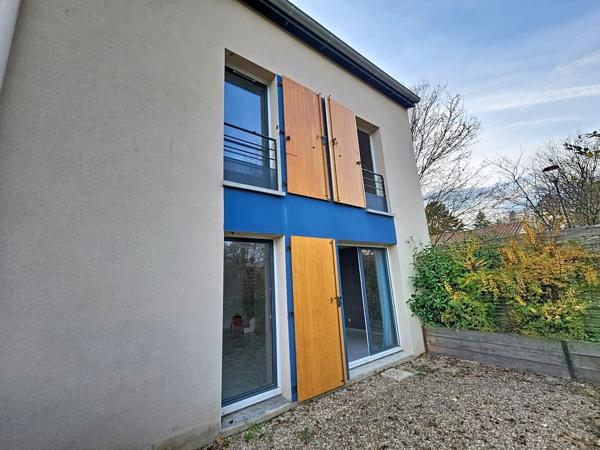 Maison avec jardin au calme