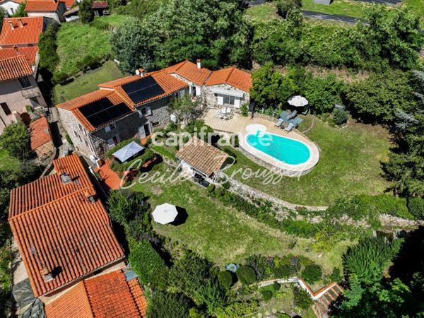 Maison de caractère à vendre 7 pièces SAINT LAURENT DE CERDANS (66)