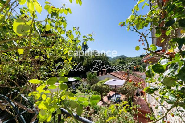 Maison de caractère à vendre 7 pièces SAINT LAURENT DE CERDANS (66)