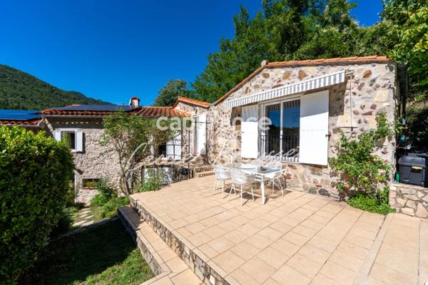 Maison de caractère à vendre 7 pièces SAINT LAURENT DE CERDANS (66)