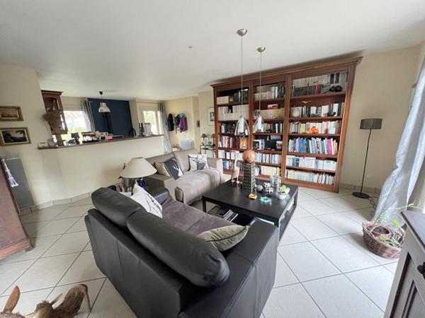 Maison de plain-pied - Neuville Sur Sarthe - 4 pièce(s) - 103 m²