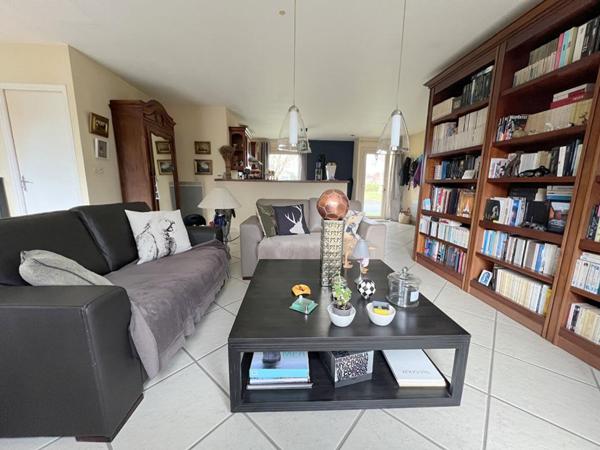 Maison de plain-pied - Neuville Sur Sarthe - 4 pièce(s) - 103 m²