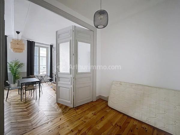 Location                                                      Appartement
                        
                     3 pièces                      58 m2                     à Clermont-Ferrand