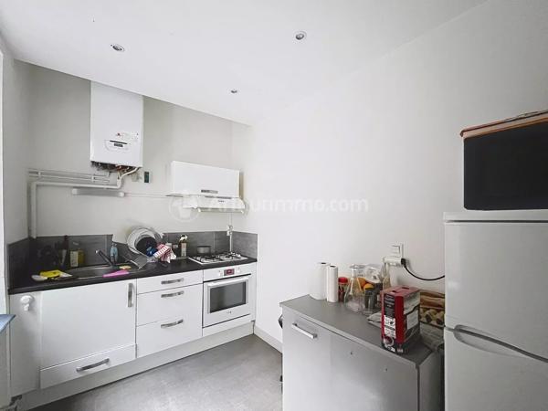 Location                                                      Appartement
                        
                     3 pièces                      58 m2                     à Clermont-Ferrand