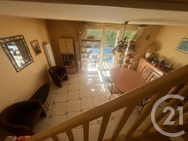 Appartement F6 à vendre  6 pièces - 138 m 2   AURILLAC  - 15