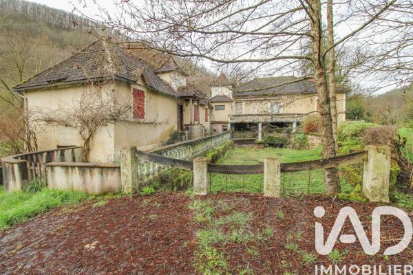 Maison à vendre 12 pièces 207 m² Saint-Céré