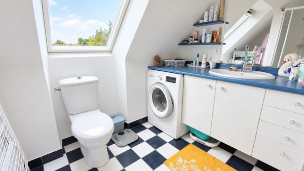 Maison à vendre 3 pièces GUILVINEC (29) en excellent état, au calme, beau jardin avec extension possible