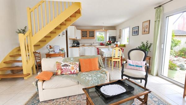 Maison à vendre 3 pièces GUILVINEC (29) en excellent état, au calme, beau jardin avec extension possible