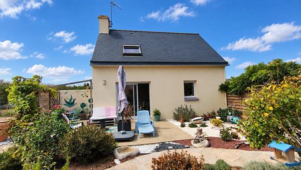 Maison à vendre 3 pièces GUILVINEC (29) en excellent état, au calme, beau jardin avec extension possible