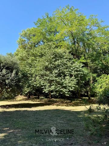 Propriete à vendre 32 pièces proche de CARCASSONNE (11) 2 habitations 522m2+ parc 2,82 hectares + dépendances