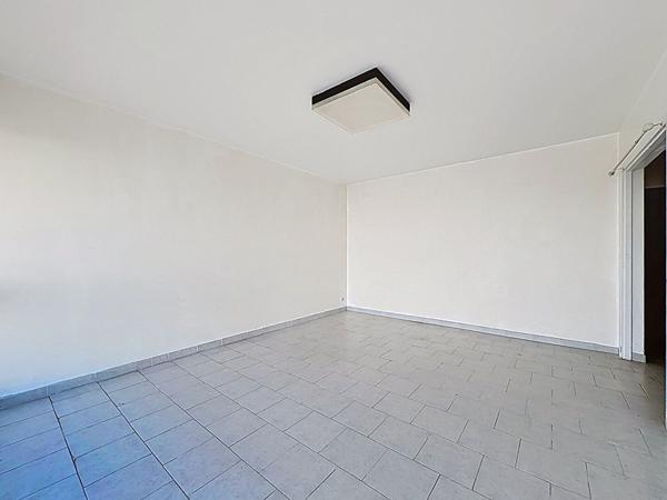 Appartement Avignon 3 pièces 69 m2 - dernier étage avec ascenseur - vue panoramique