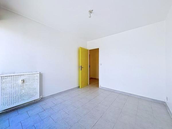 Appartement Avignon 3 pièces 69 m2 - dernier étage avec ascenseur - vue panoramique