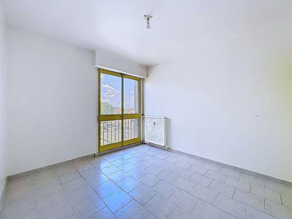 Appartement Avignon 3 pièces 69 m2 - dernier étage avec ascenseur - vue panoramique