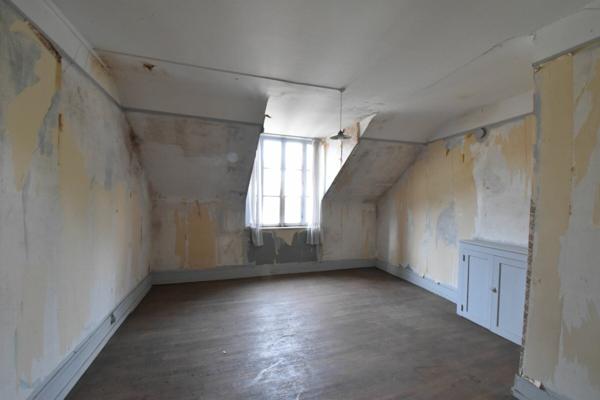 Maison à vendre    2 pièces • 59 m2 Cosne-Cours-sur-Loire