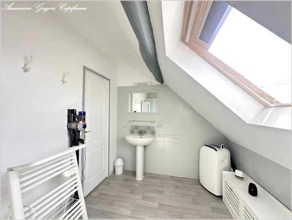 A vendre au centre de Landelles (28190) - longère rénovée de 165 m², 4 chambres, terrain clos de 900 m²