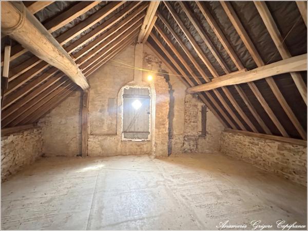 A vendre au centre de Landelles (28190) - longère rénovée de 165 m², 4 chambres, terrain clos de 900 m²