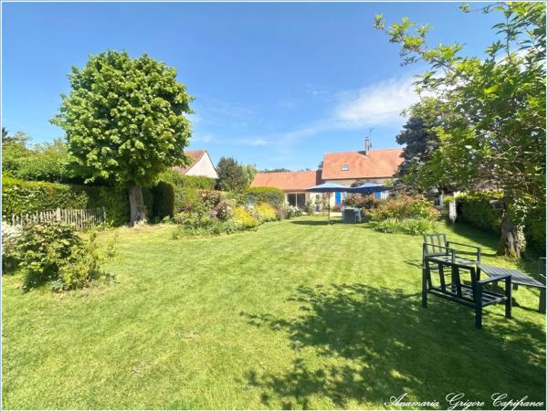 A vendre au centre de Landelles (28190) - longère rénovée de 165 m², 4 chambres, terrain clos de 900 m²