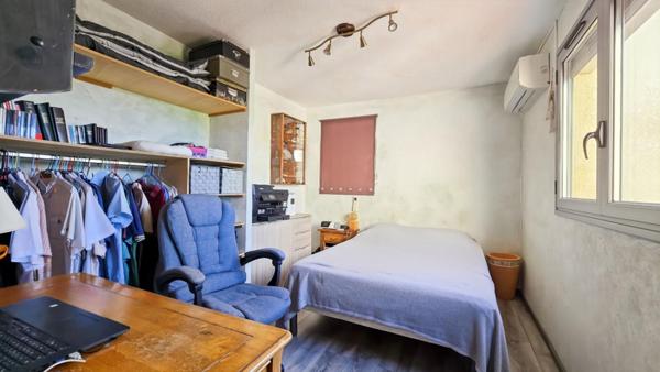 A saisir à Propriano, appartement  indépendant de type 3 de 73 m2 avec jardinet et vue mer