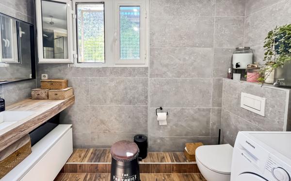 Appartement à vendre    3 pièces • 54 m2 L'Escarène