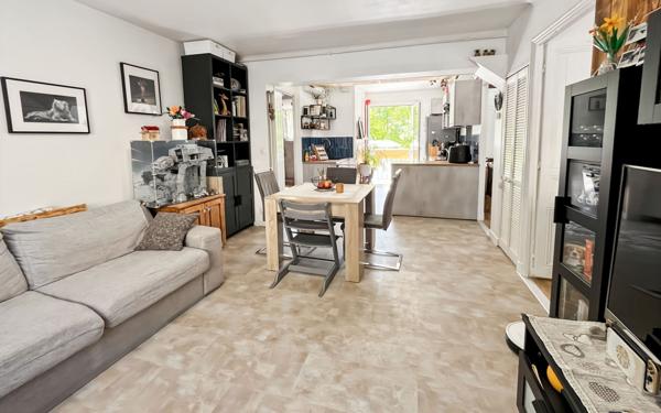 Appartement à vendre    3 pièces • 54 m2 L'Escarène