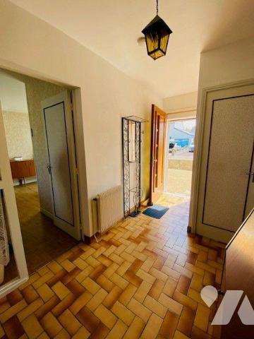 A Vendre à Trégastel (22730), Pavillon de plain-pied +étage, de type 5 (4 ch + 2 SdE), d'une su...