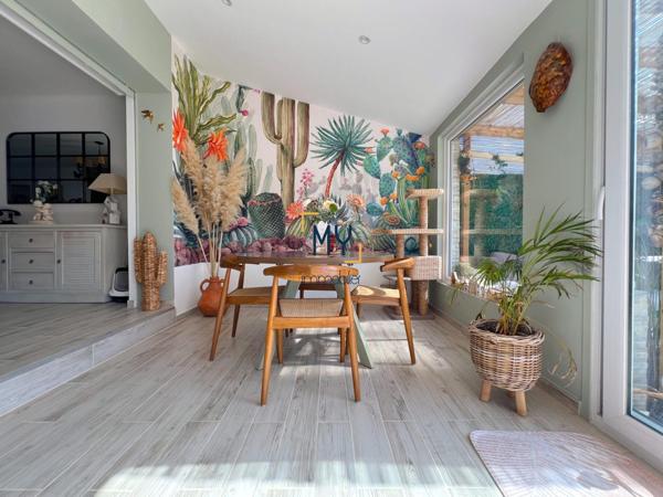 CHARMANTE MAISON BATÎR - CONQUERANTS