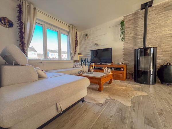 CHARMANTE MAISON BATÎR - CONQUERANTS