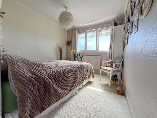 CHARMANTE MAISON BATÎR - CONQUERANTS