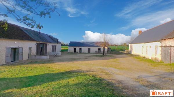 Bien rare ancien corps de ferme avec grange restaurée en maison d'habitation et longère